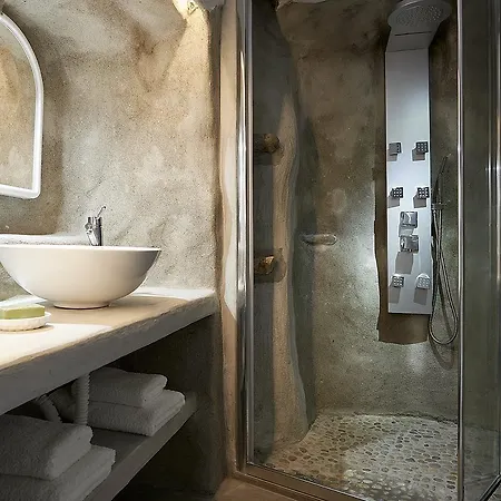 Terra Mare Agia Irini (Milos)