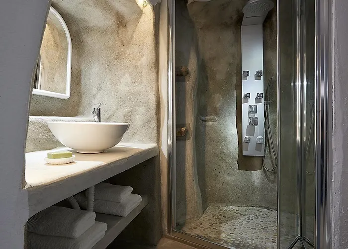 Terra Mare Agia Irini (Milos)